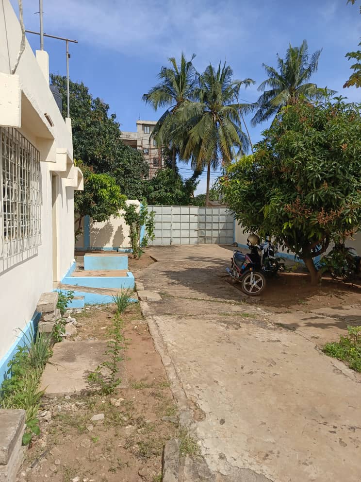 LOMÉ – AVÉDJI SUN CITY – MAISON 4 PIÈCES À VENDRE