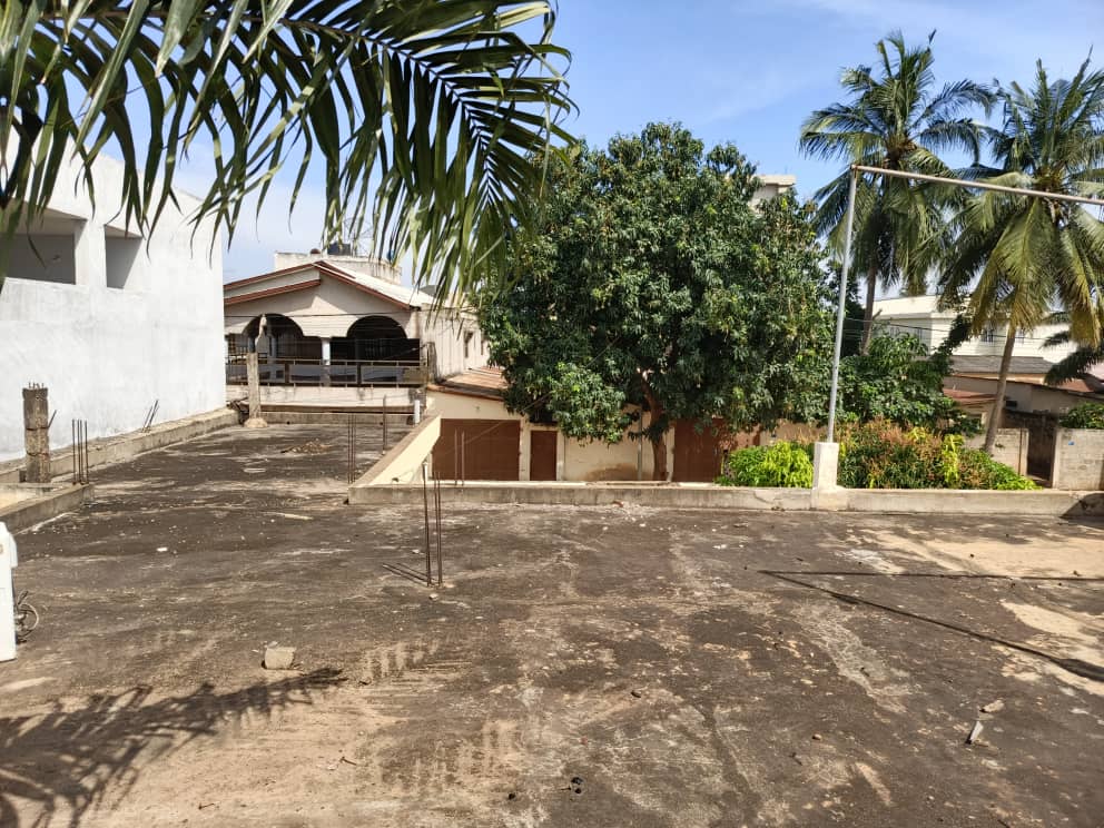 LOMÉ – AVÉDJI SUN CITY – MAISON 4 PIÈCES À VENDRE