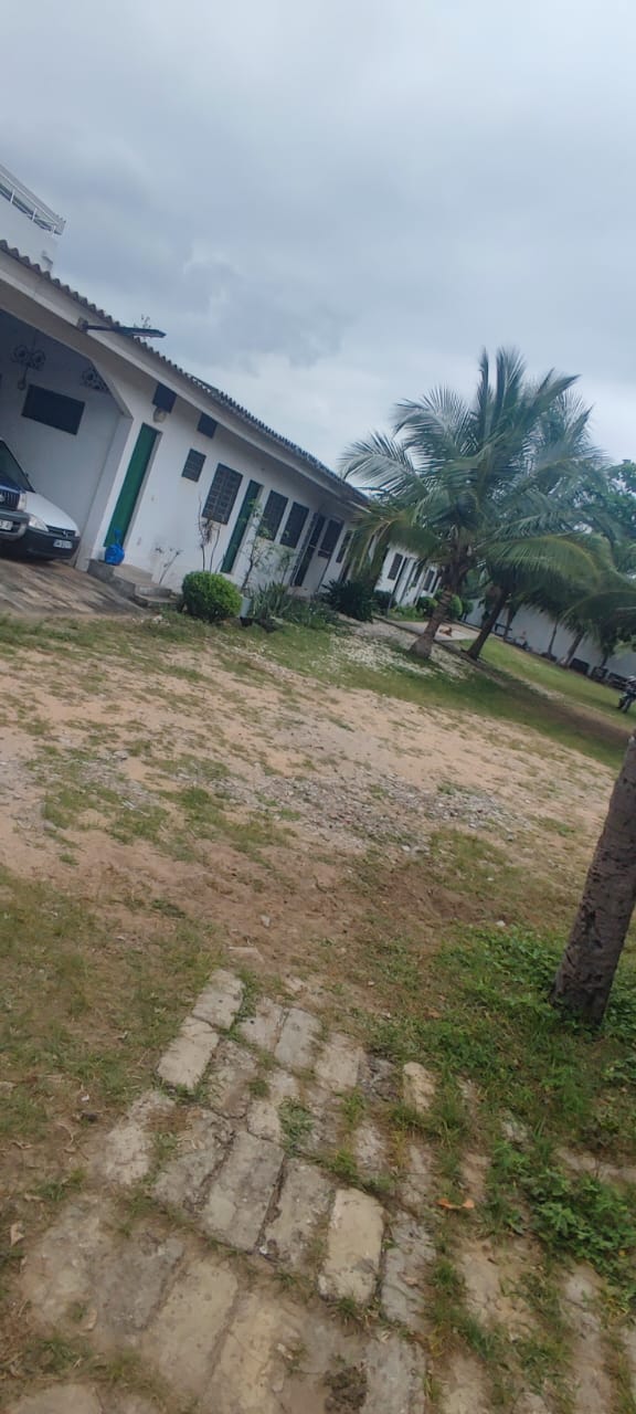 UN DOMAINE À VENDRE À BAGUIDA EN BORDURE DE LA MER