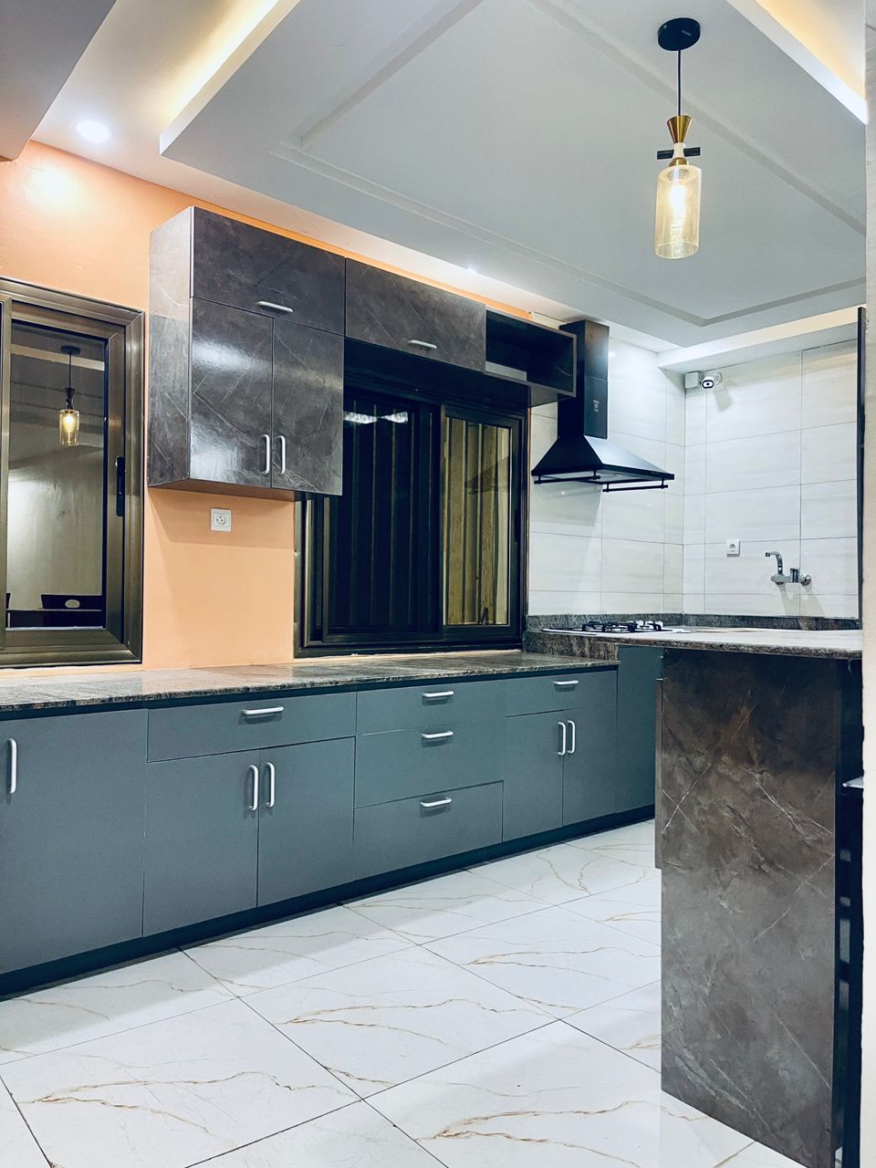 UNE VILLA À LOUER À NUKAFU À 150M DU GOUDRON