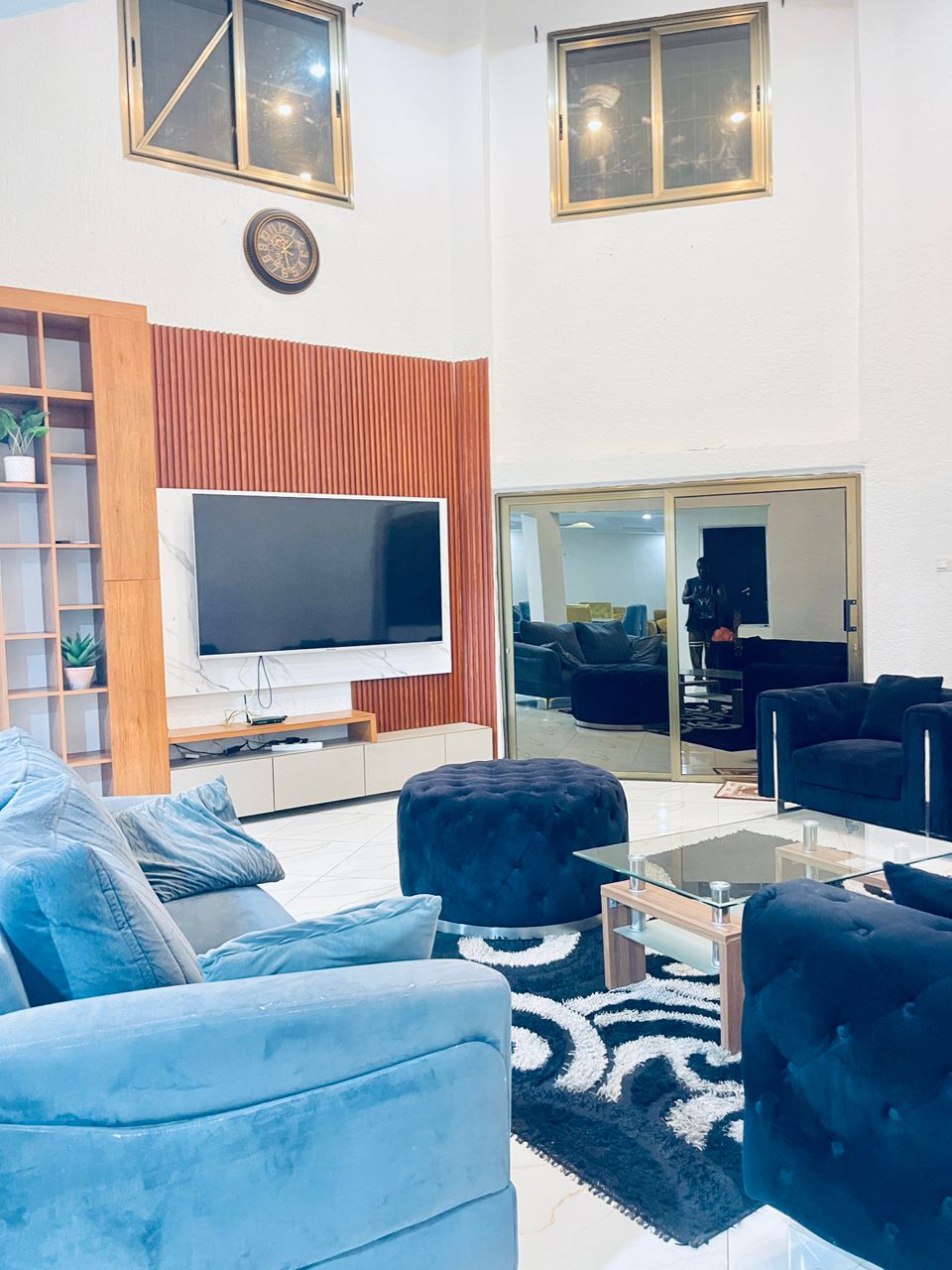 UNE VILLA À LOUER À NUKAFU À 150M DU GOUDRON