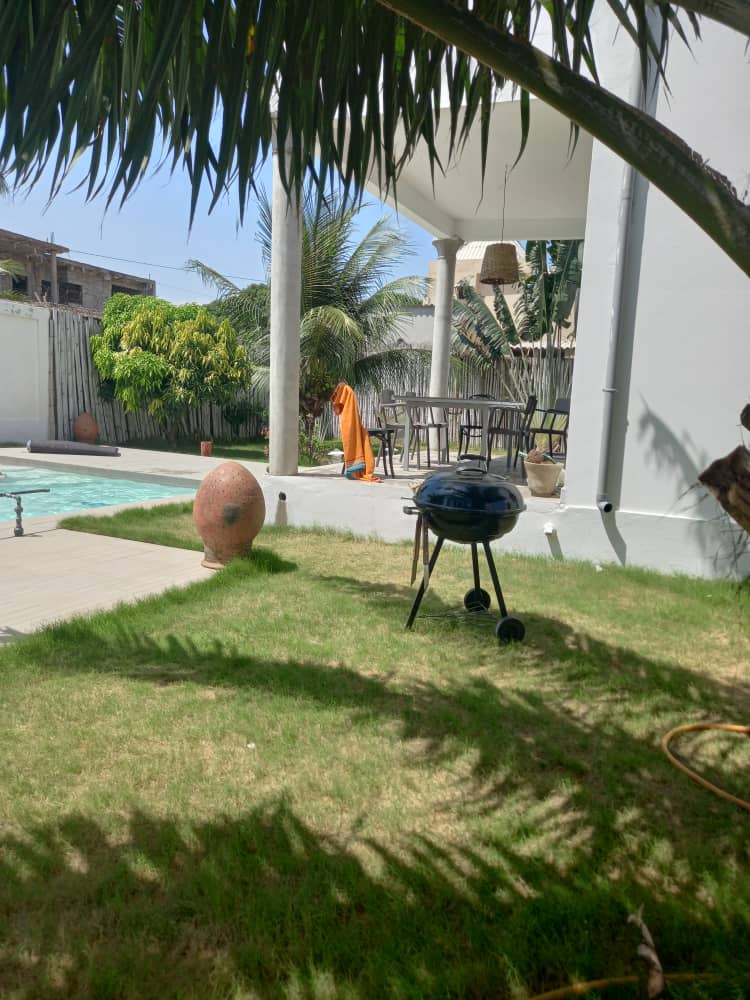 UNE VILLA À VENDRE À BAGUIDA