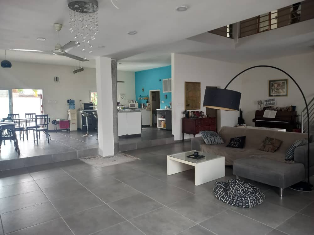 UNE VILLA À VENDRE À BAGUIDA