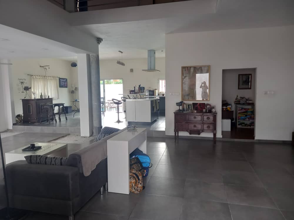 UNE VILLA À VENDRE À BAGUIDA