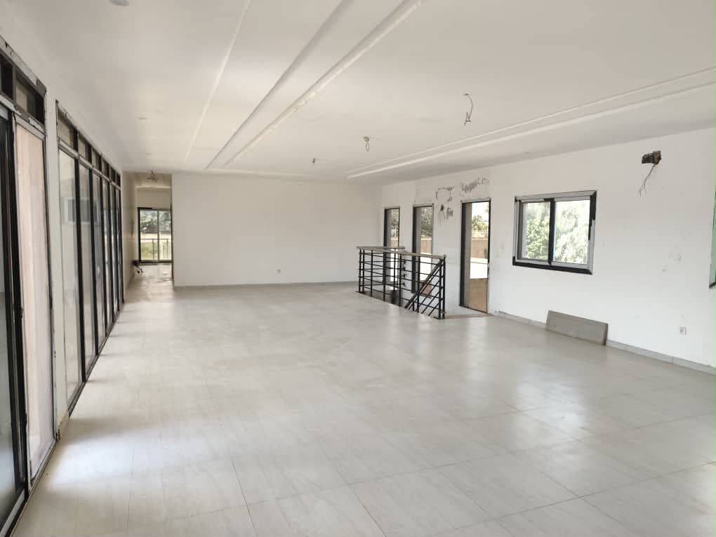 Villa 4 chambres en vente à Lomé Cité Oua (Caisse) – 1.5 milliard FCFA