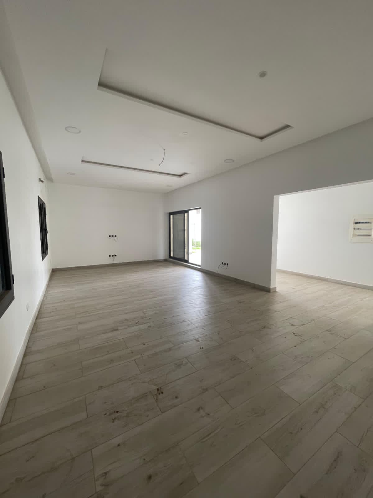 Villa duplex 4 chambres à louer à Tokoin Séminaire – 1 500 000 FCFA/mois