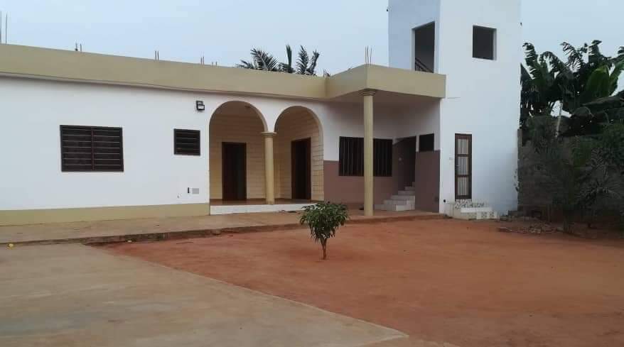Villa 3 chambres en vente à Ségbé près du Bar Akato Plage – 55 millions FCFA