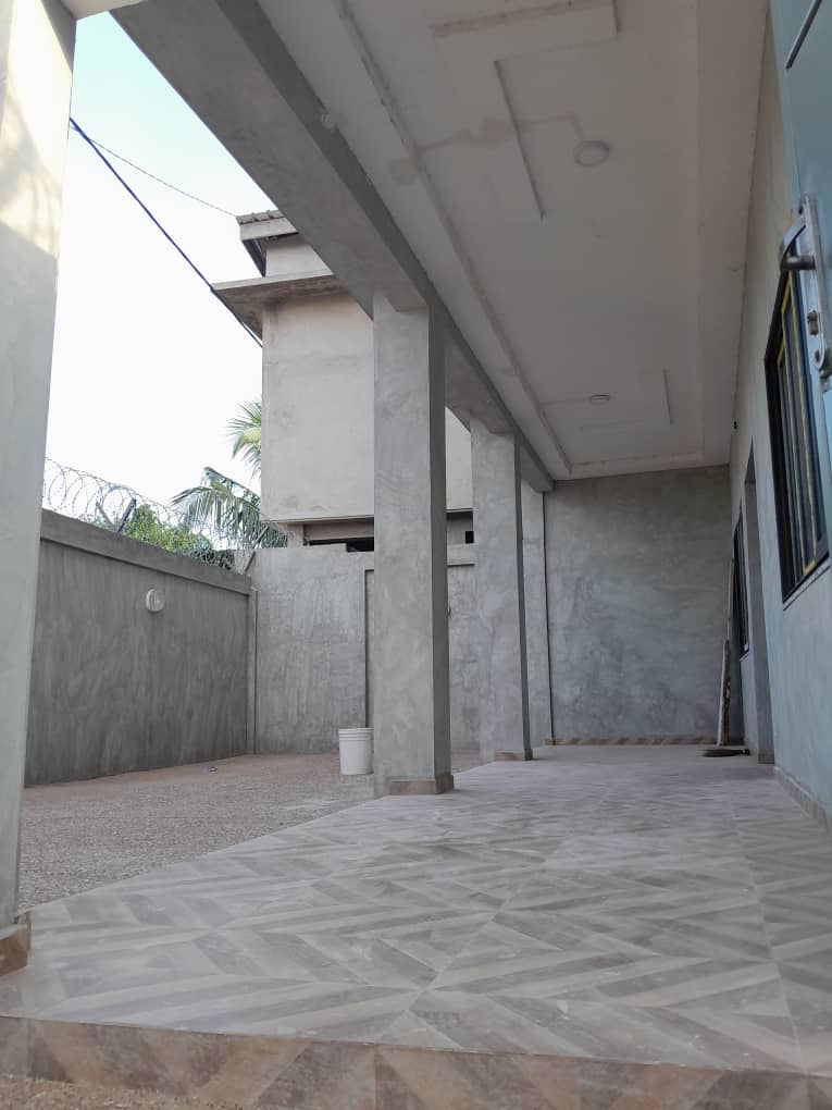 Villa nouvelle construction en vente à Agoè Nanegbe – 70 millions FCFA