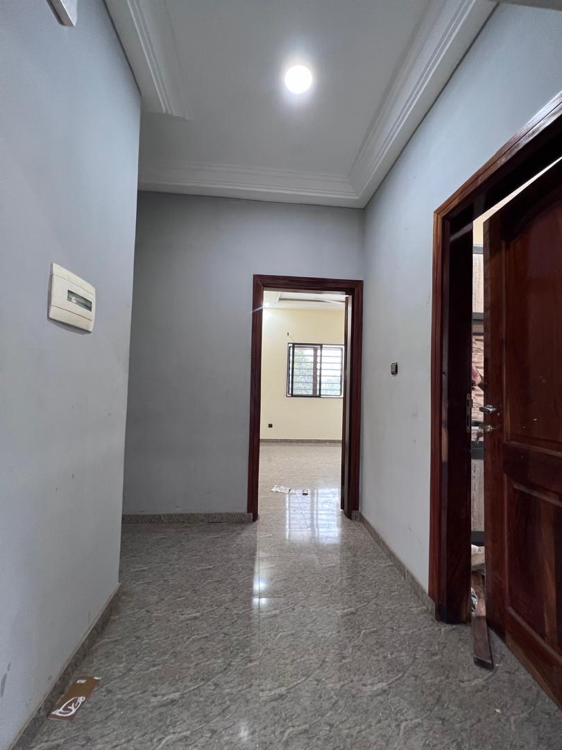 Appartement 2 chambres à louer à Agoé Sogbossito (Anonkui) – 80 000 FCFA