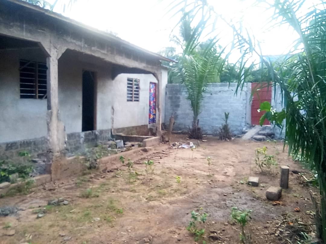 Villa 3 pièces en vente à Adidogomé Gbomamé Catholique – Prix à partir de 6 millions FCFA