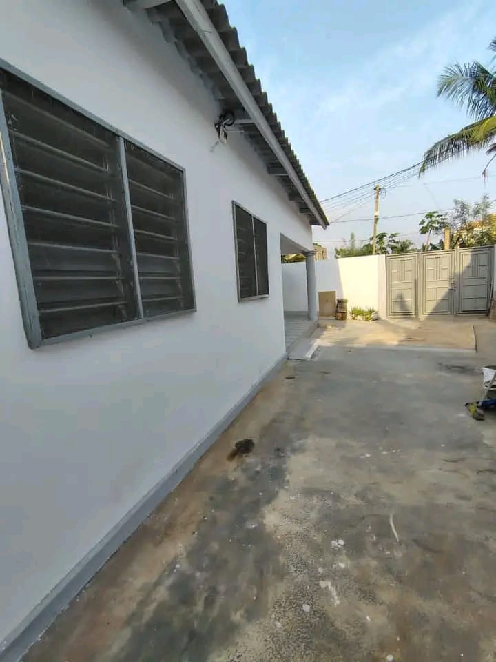 Villa 2 chambres à louer à Adidogomé près de l'hôtel Nord Sud ou IPG