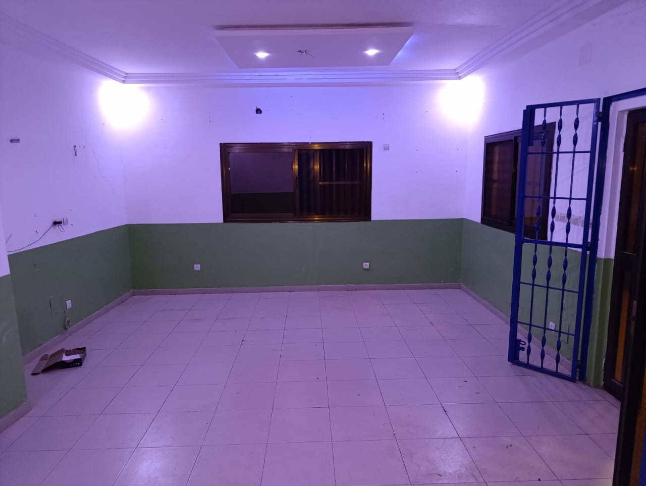 Villa 2 chambres en location à Adidogomé Yokoe derrière station Energium – 100000 FCFA