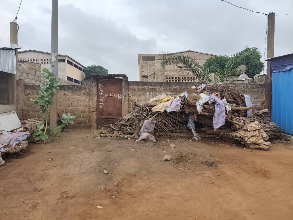 Terrain de 300 m² à vendre à Agoè Assiyéyé près du Lycée Agoè Nord – 20.500.000 FCFA