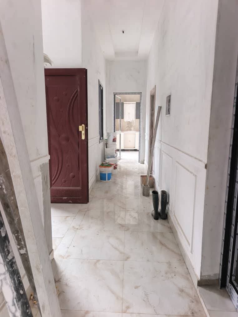 Villa 6 pièces en vente en bordure de goudron à Avedji Plateau – 160 millions FCFA