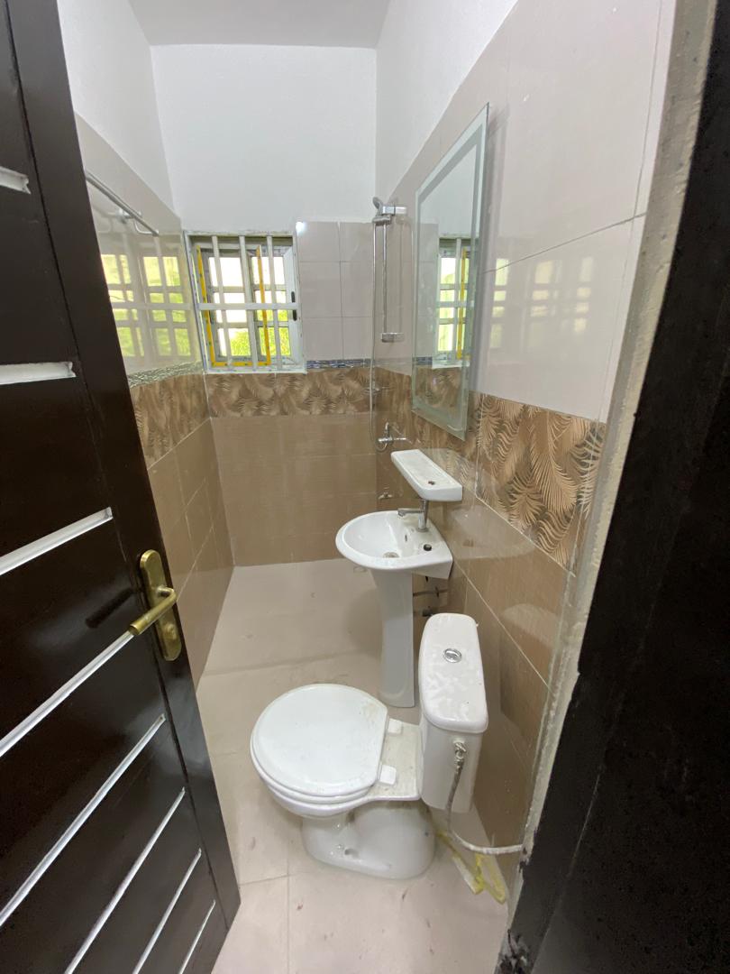 Maison 4 chambres à louer à Agbalépédo – 300 000 FCFA/mois