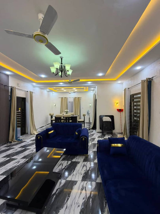 Villa meublée 2 chambres en location à Agoe Plateau – à partir de 35.000 FCFA par jour