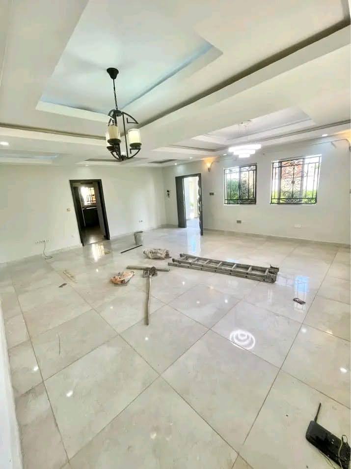 Villa 3 chambres à louer à Tokoin Hôpital – 300 000 FCFA