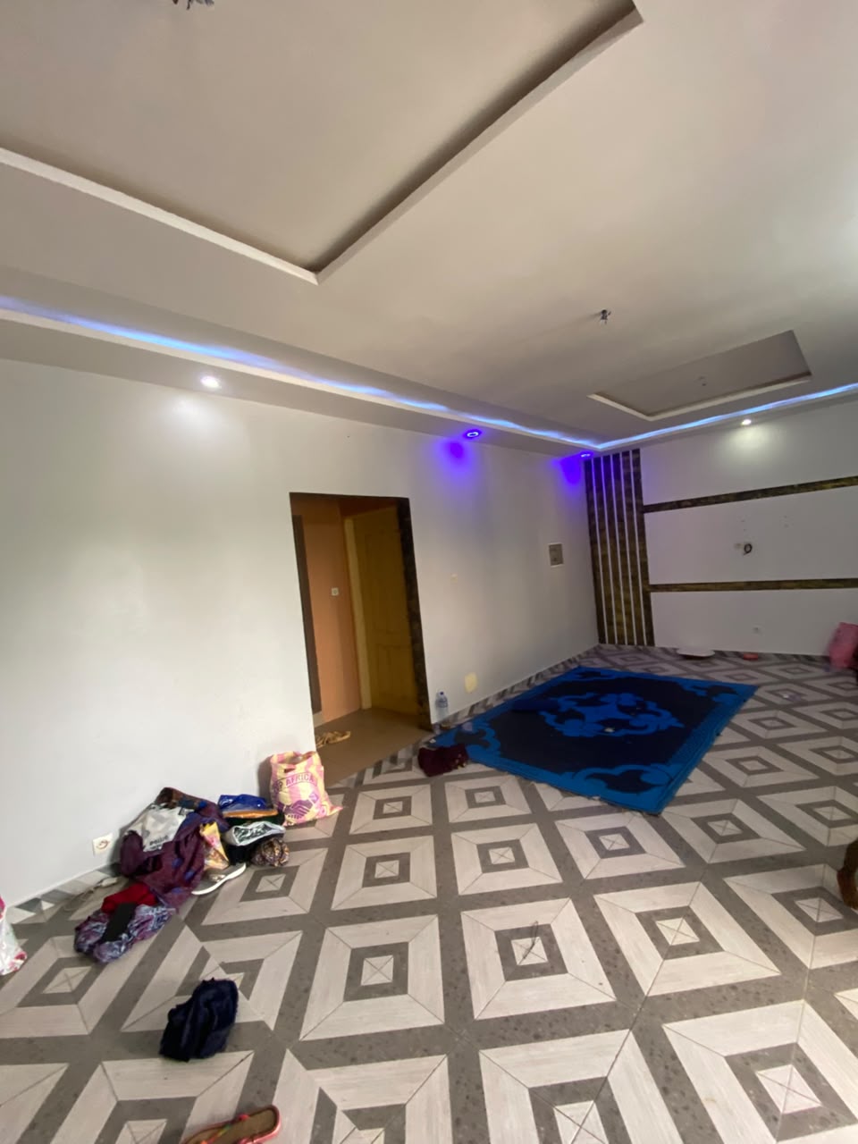 Appartement 2 chambres à louer à Legbassito Sovadjin – 60000 FCFA/mois