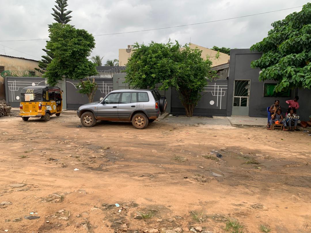 Villa 3 chambres à louer à Agbalepedo – 250000 FCFA