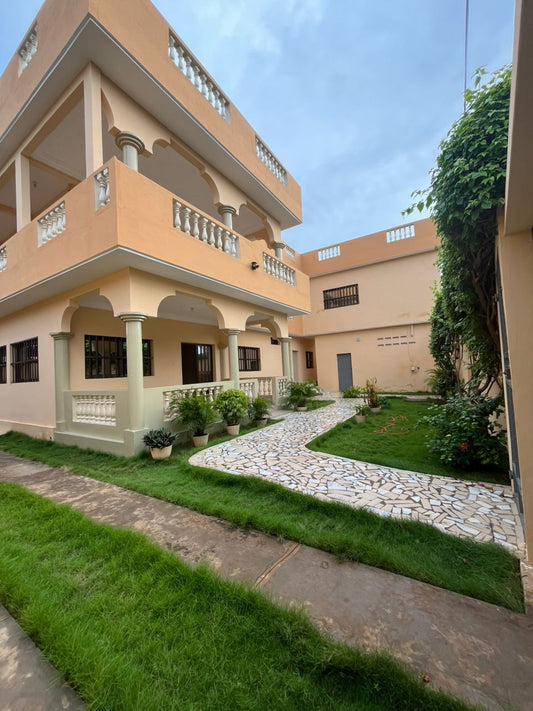 Villa duplex en location à Djidjolé Gblinkomé – 500 000 FCFA/mois