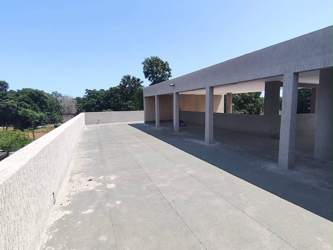 Villa 4 chambres en vente à Lomé Cité Oua (Caisse) – 1.5 milliard FCFA