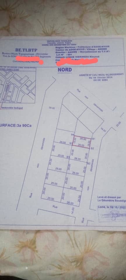 Terrain de 450 m² en vente proche du goudron à Agoe Léo 2000 – 25 millions FCFA