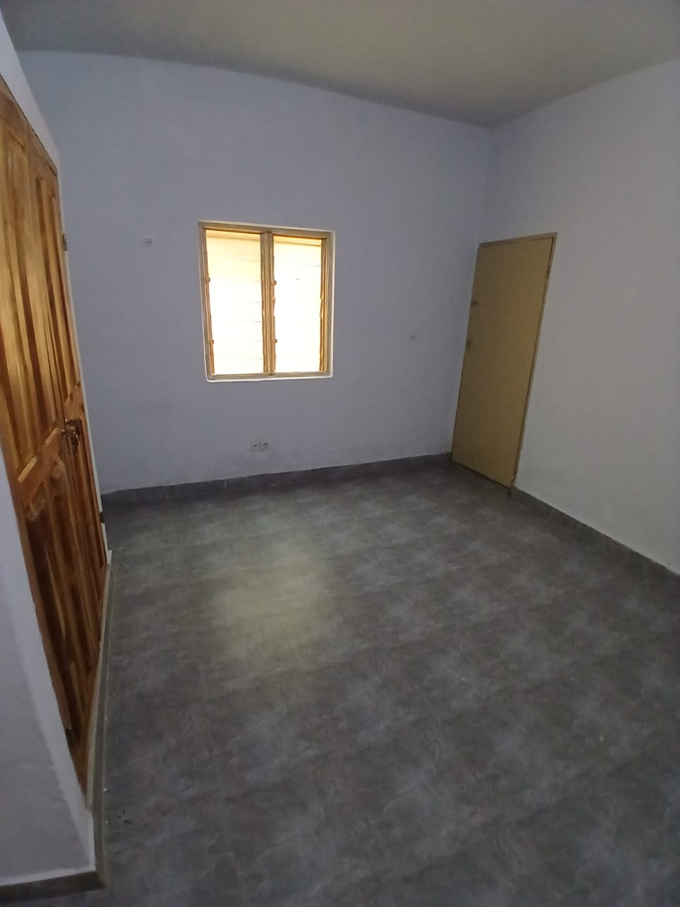 Villa 3 chambres en location à Agoe Cacaveli – 150 000 FCFA/mois
