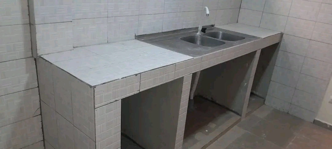Appartement 3 chambres à louer à Avedji Wessomé - 130000 FCFA/mois