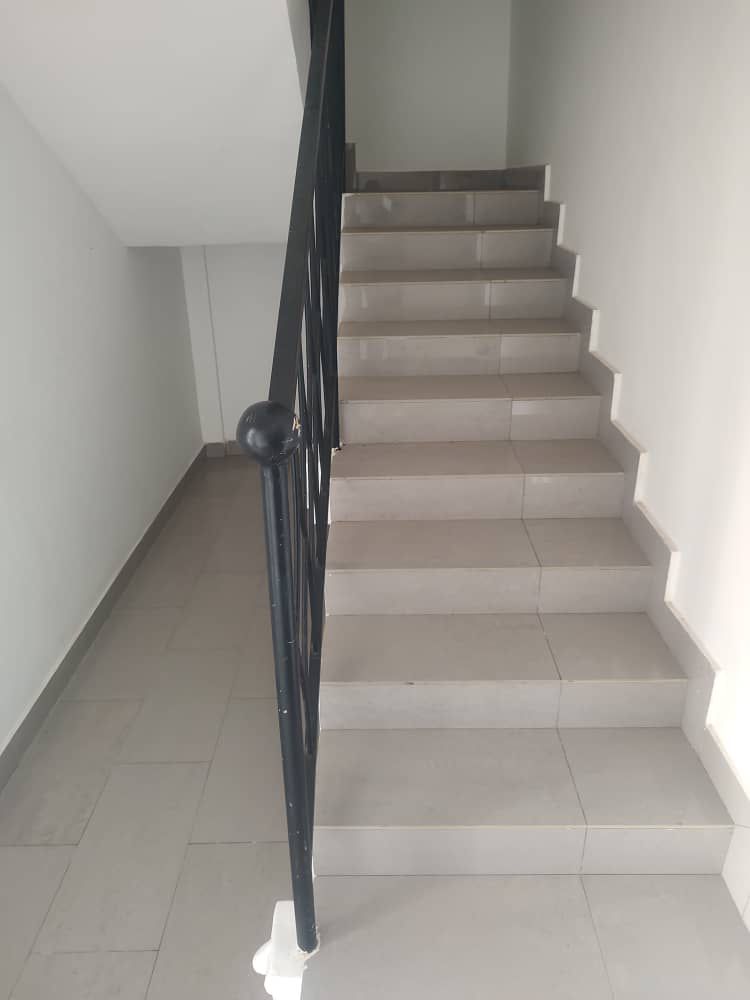 Triplex haut standing 4 chambres à louer à Adidogomé Sagbado – 350 000 FCFA