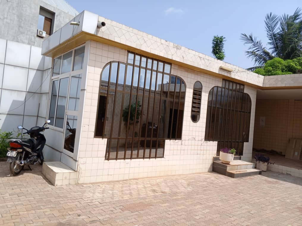 Villa 3 chambres à louer à Avedji – 200 000 FCFA