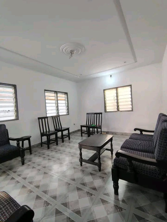 Mini villa 2 chambres à louer à Adidogomé – 100 000 FCFA