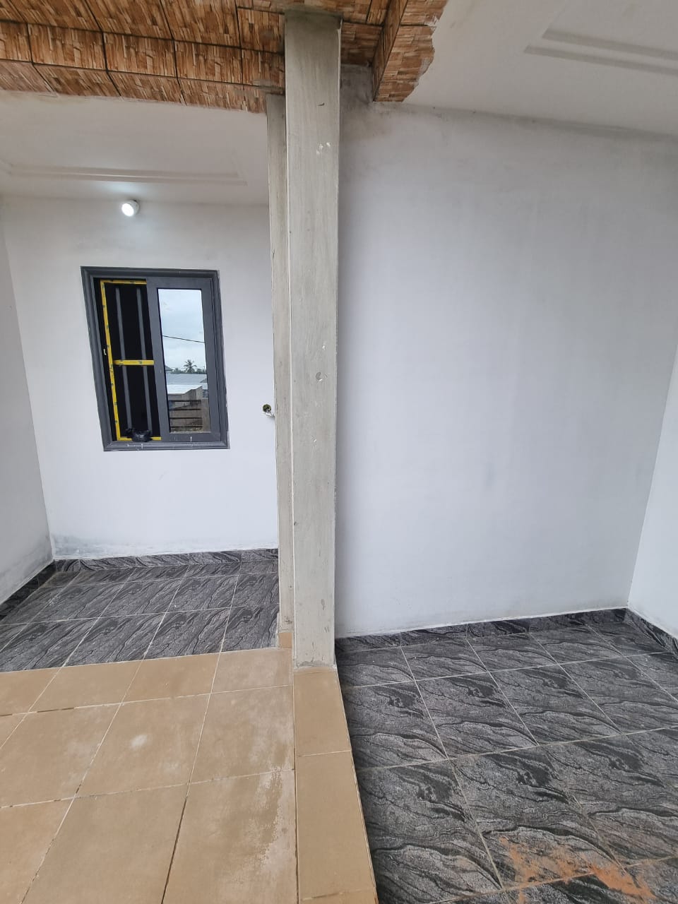 Villa 2 chambres de 100 m² en vente à Segbé Akato – 24 millions FCFA