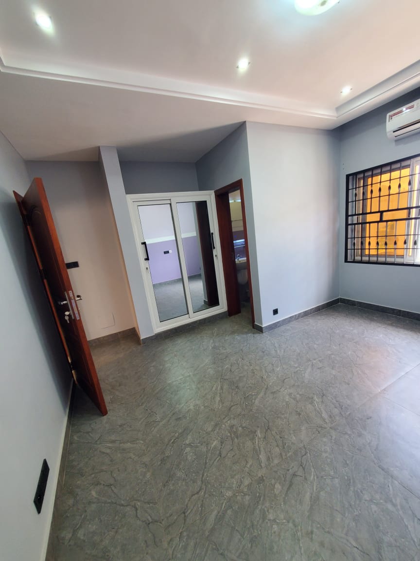 Villa duplex en location à Hédzranawoé Tsingamé – 700 000 FCFA