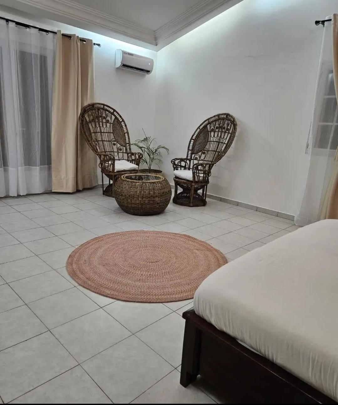 Villa duplex 3 chambres en vente à Avépozo côté plage – 65 millions FCFA