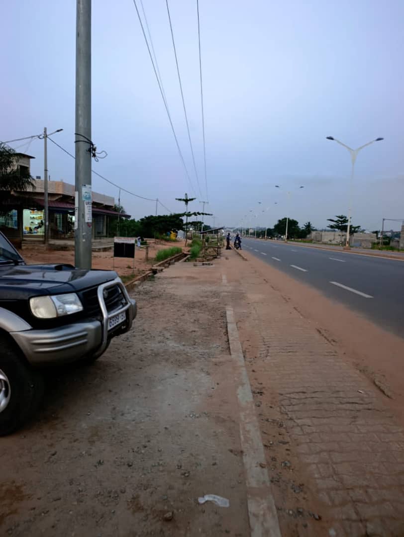 Terrain demi lot en vente à Dangbéssito – 15 millions FCFA
