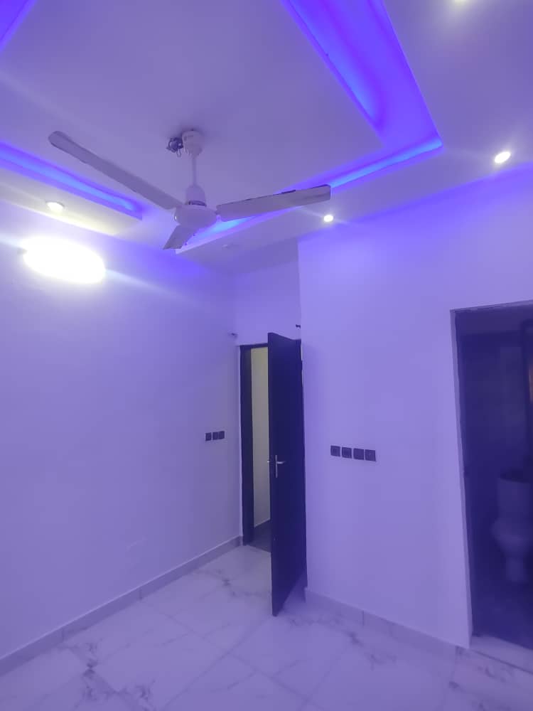 Appartement 2 chambres salon à louer à Tokoin Forever – 150 000 FCFA