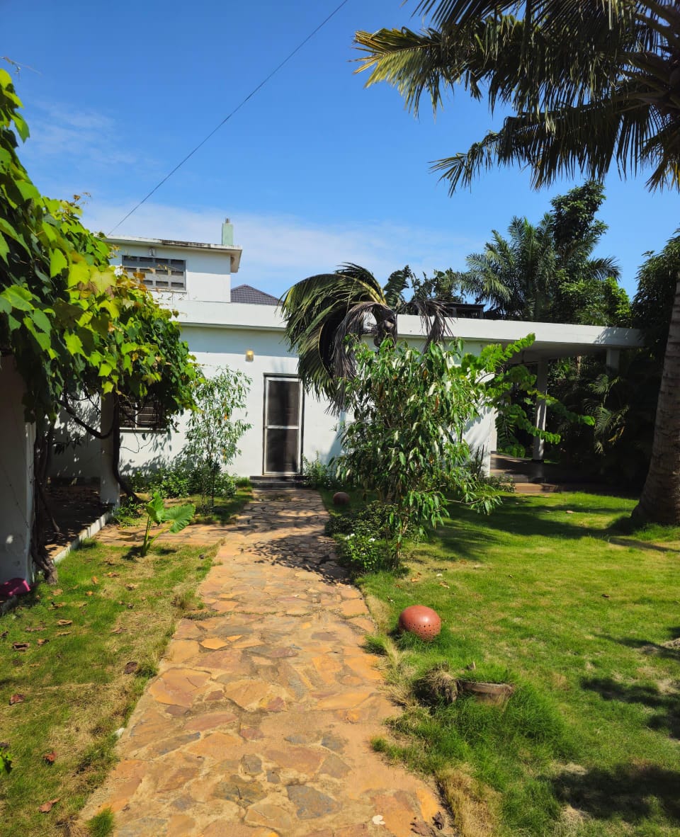 Villa 4 chambres à louer à Forever – 400000 FCFA