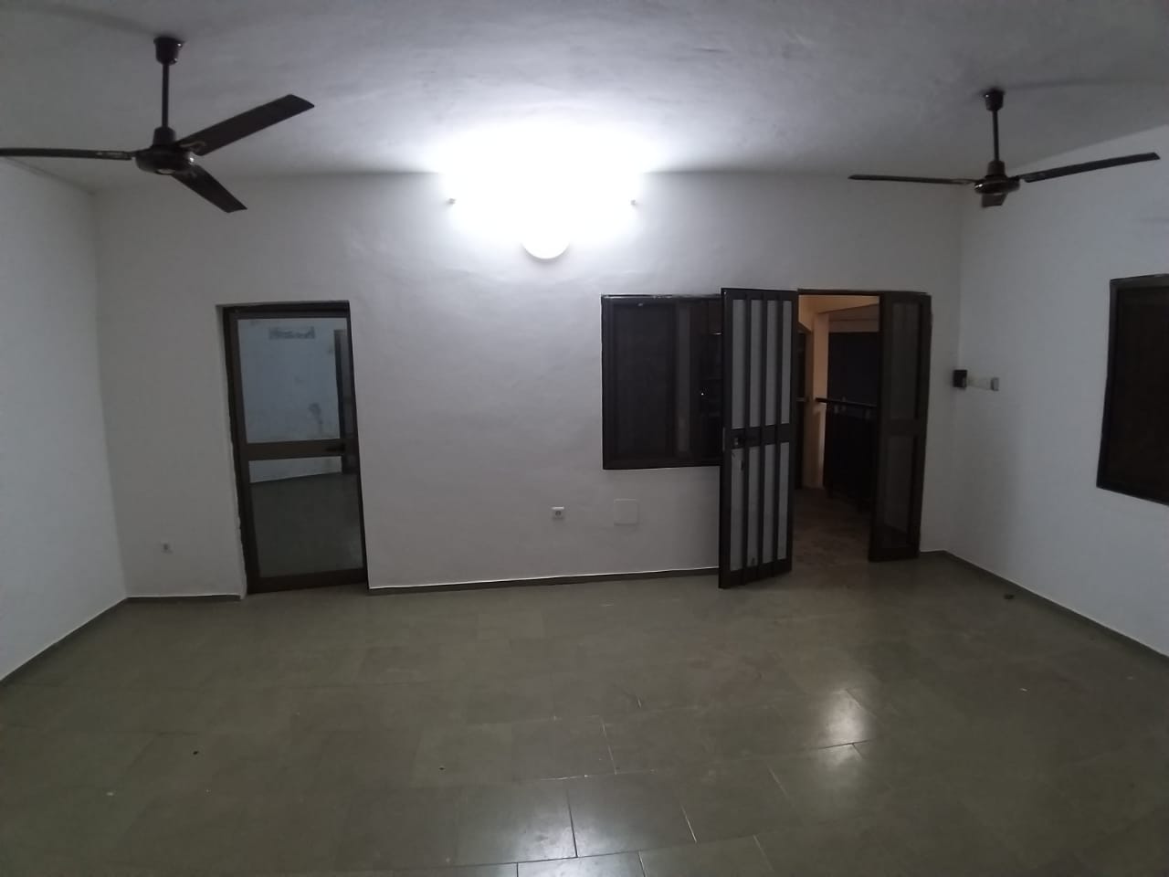 Appartement 2 chambres à louer à Agoè Plateau – 85 000 FCFA