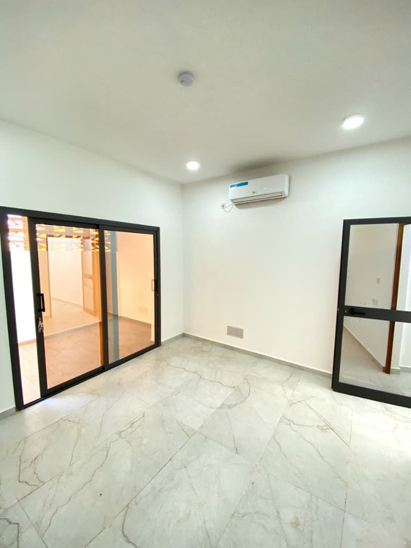 Villa 2 chambres en location à Hédzranawoé – 350000 FCFA