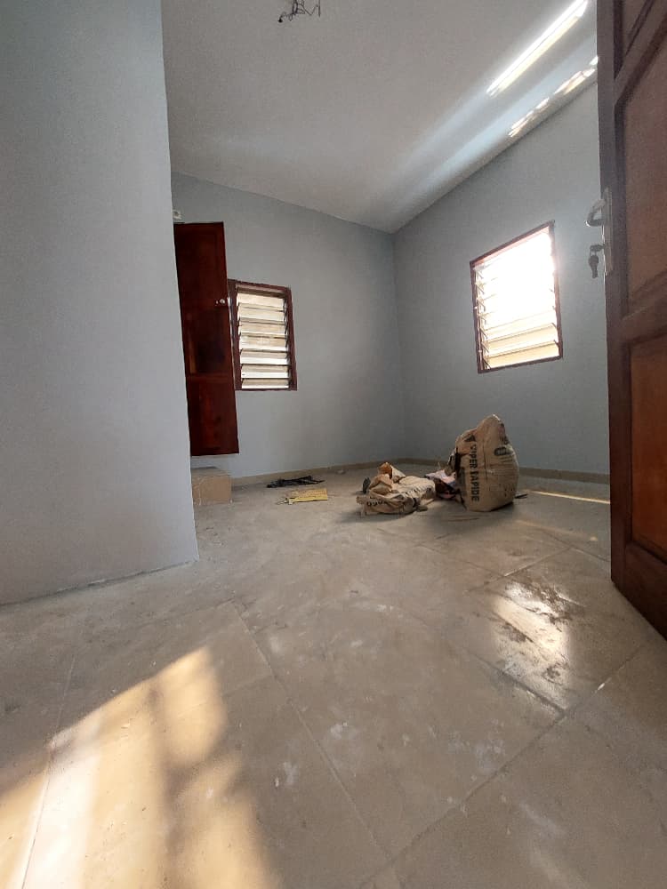 Appartement 2 chambres à louer à Baguida Benome – 50 000 FCFA