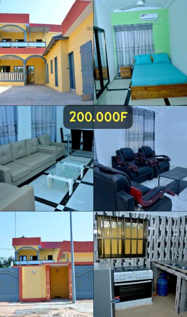 Villa duplex 7 chambres en location à Zanguera proche goudron – 200 000 FCFA/mois