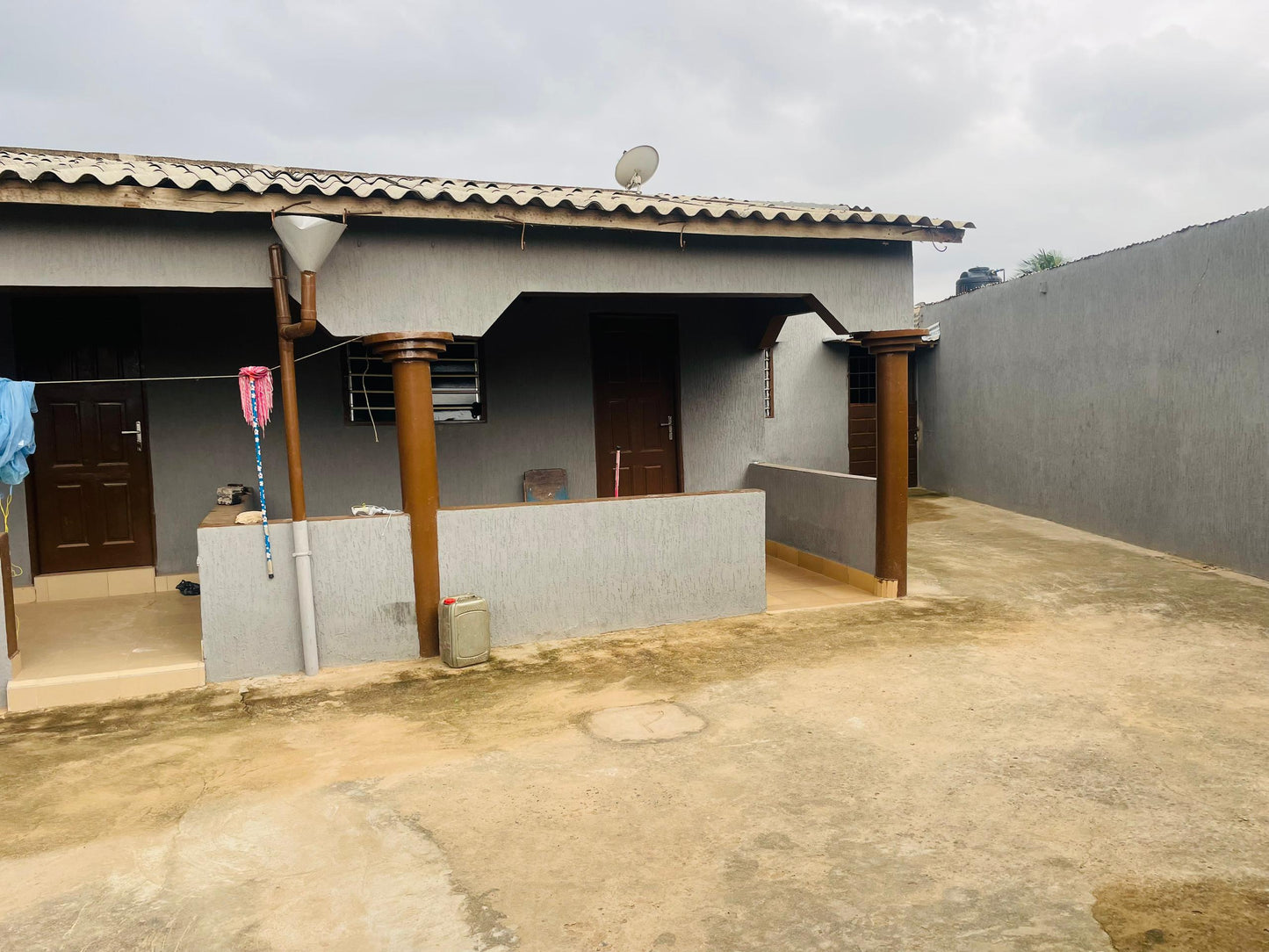 Maison de location en vente à Adetikopé – 33 millions FCFA