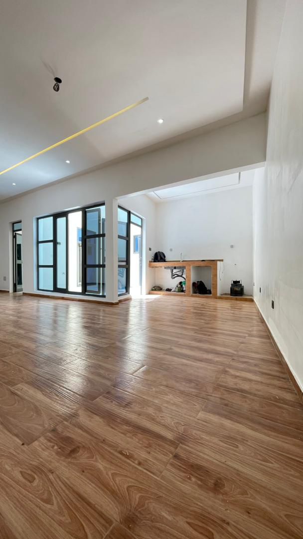 Mini Villa Duplex 3 chambres salon à vendre à Zanguéra Afiadégnigban – 30 millions FCFA