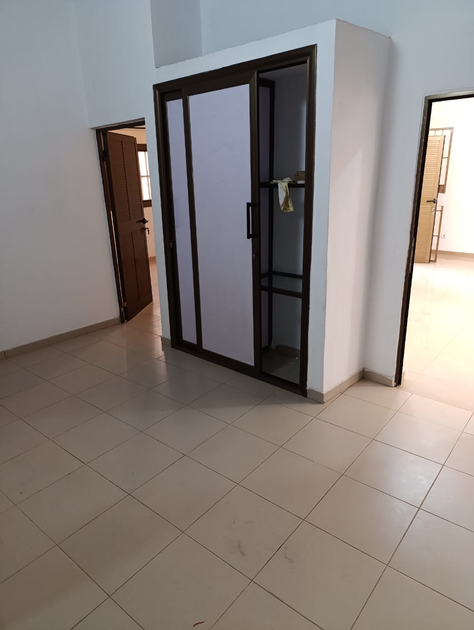 Villa 3 chambres en location à Agbo