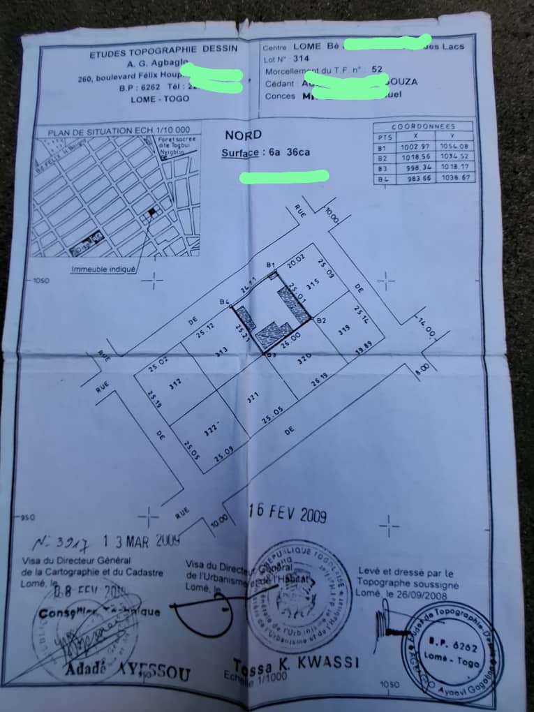 Terrain d'un lot en vente à Bè à 250m de l'Hôpital de Bè – 90 000 000 FCFA