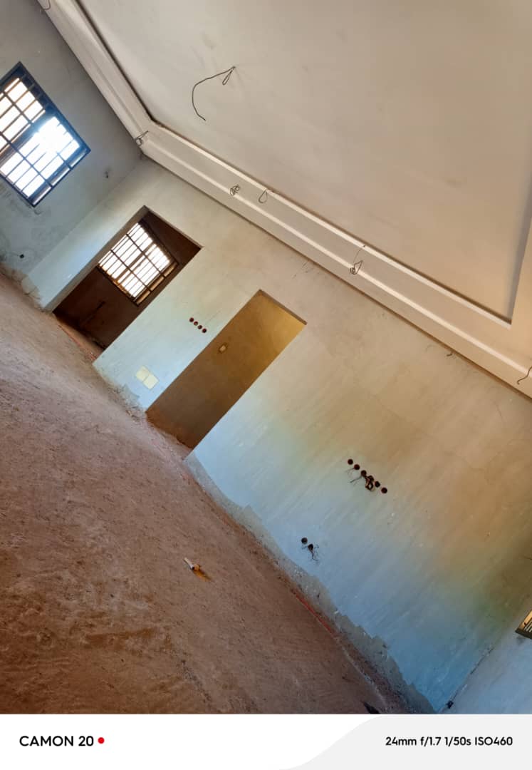 Villa 8 chambres en vente proche du goudron à Agoè Sogbossito – 70 millions FCFA