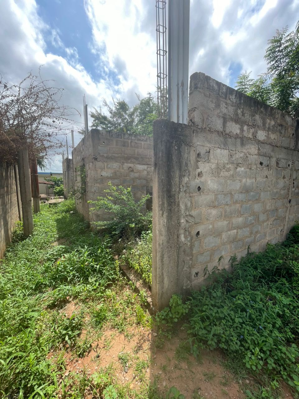 Maison 2 chambres en vente en bord du goudron à Agoè – 25 000 000 FCFA