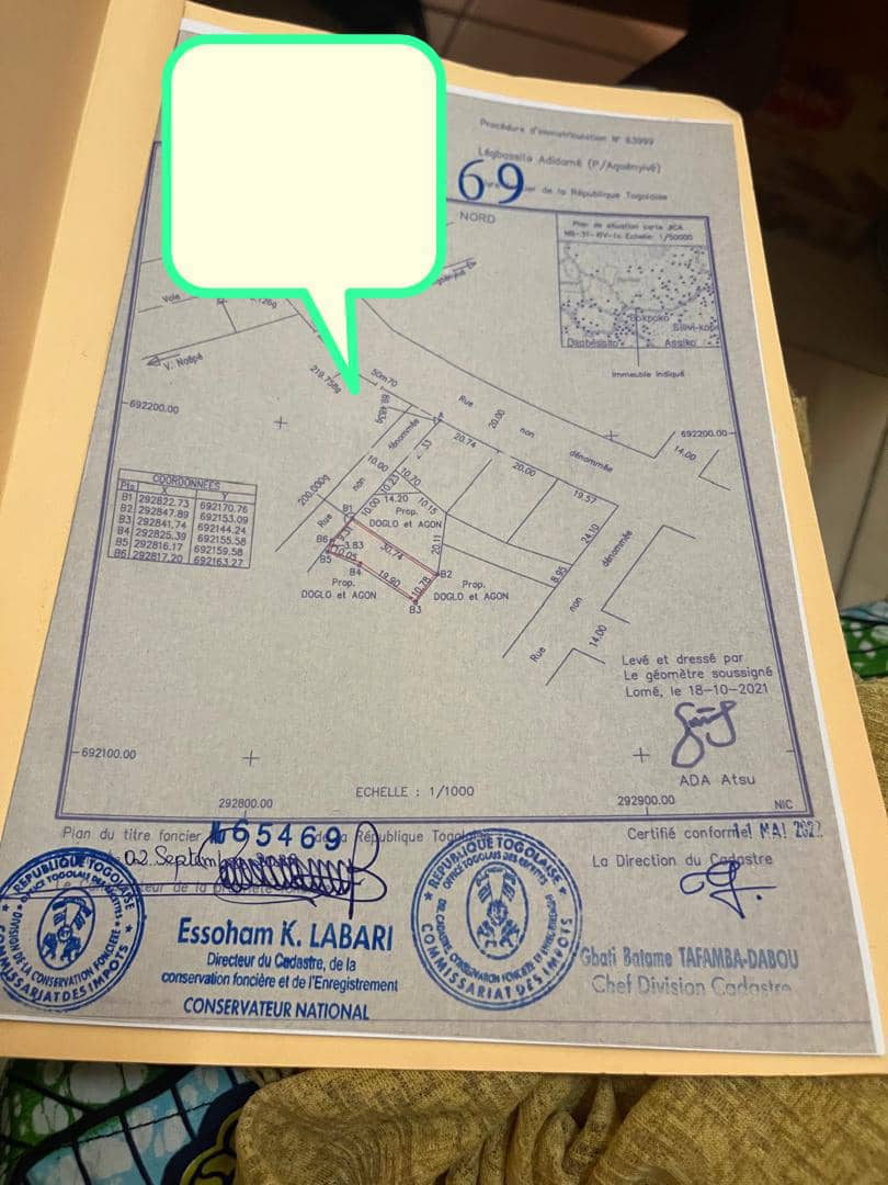 Villa 3 chambres avec dépendance à vendre à Akato – 60 millions FCFA