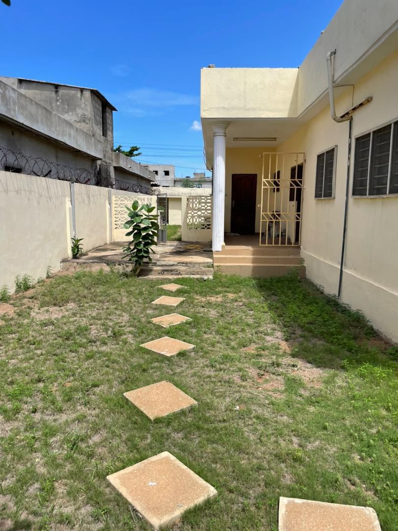 Villa 3 pièces en vente à Avépozo – 80 millions FCFA