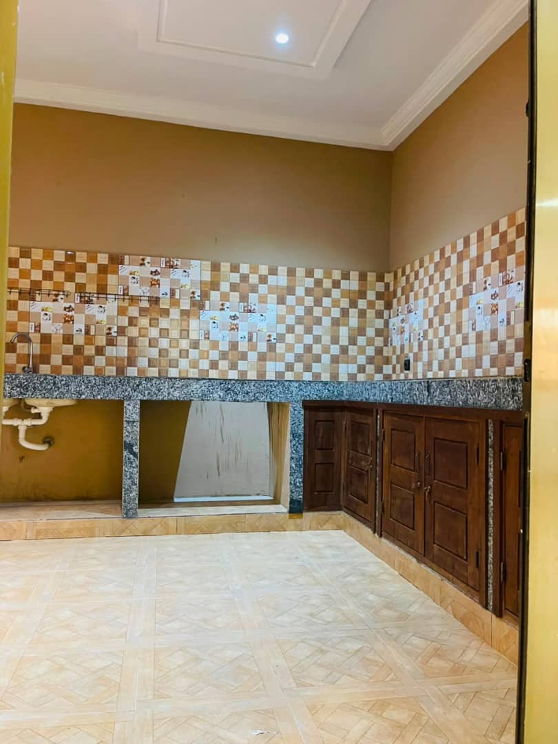 Villa 3 pièces à louer à Adidogomé Sagbado Logoté, près de l'école Sainte André – 150 000 FCFA